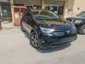 البيع من مالك سياره مباشره فل اوبشن رافور وارد امريكي بحاله ممتازه   Directly owner in Ajman