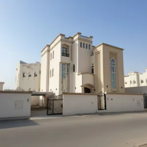 Villa for Rent in Madinat Sultan Qaboos/فيلا للايجار في مدينة السلطان قابوس