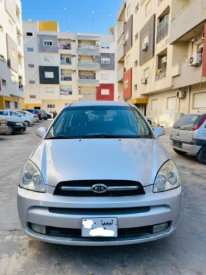 كيا كارينز للبيع