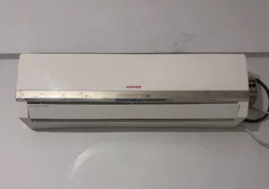 مكيف 12 هومر نظيف كيف مقضوض غازه R22 للبيع محركه مضروب َخوده بغازه وطوبواتا وبريموته يبي  محرك مكانه