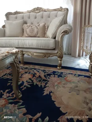 شقه صغيرة غرفتين وحمامين ومطبخ وصالون كبير