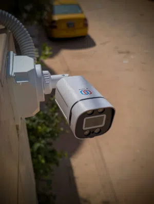 فني تركيب وصيانة كميراة مراقبه