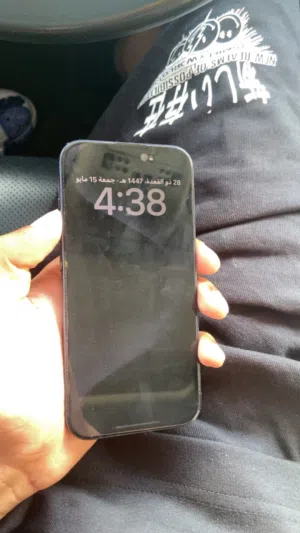 ايفون 15 برو حاله ممتازه و كل شي معاه كرتون و كل شي