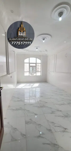 1000 m2 3 Bedrooms Apartments for Rent in Sana'a Moein District