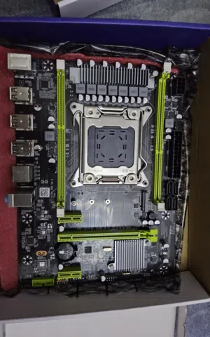 لوحة ام جديدة  X79 Motherboard أصلية – السعر 25 دينار فقط