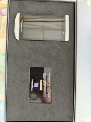 Black berry p9982