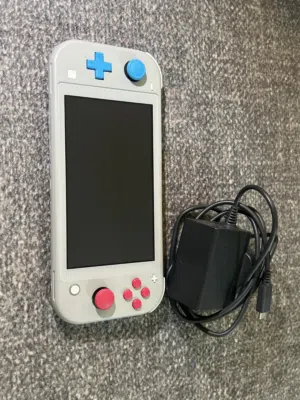 Nintendo switch lite Pokémon edition/ نينتيندو سويتش لايت بوكيمون ايديشن