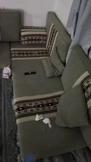 Corner masjid set in good condition