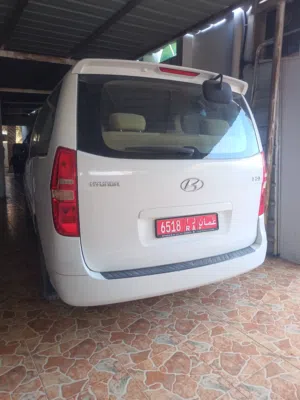 Used Hyundai H1 in Al Dakhiliya
