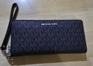 Original Michael Kors wallet