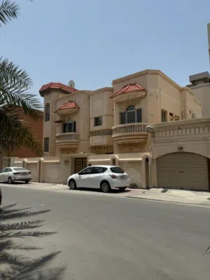 388 m2 More than 6 bedrooms Villa for Sale in Central Governorate Sanad