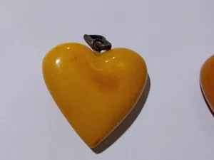 قلاده ميدلاليات كهرب