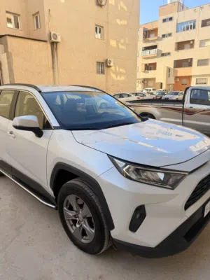 تايوتا راف 4 موديل 12/2022 سيارة الوكيل