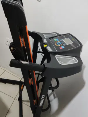 جهاز سير رياضي مستعمل للبيع في الدمام يحتاج صيانة الدمام حي الزهور