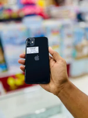 iPhone 11 -64 GB - All Super phone
