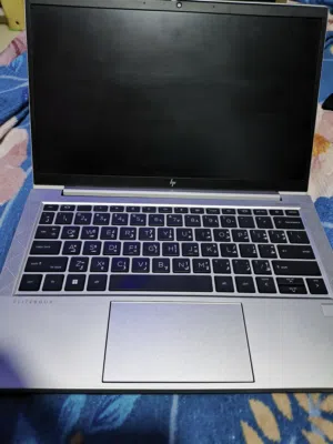 HP elitebook 835 g8