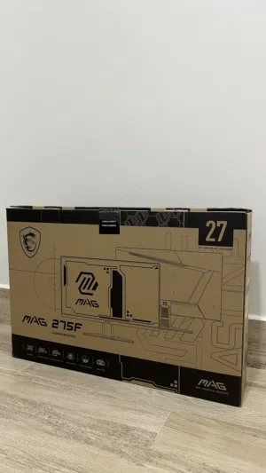 شاشه MSI نظيف ب الكرتون