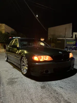 e46 تحويل بوز 2005  فل جنط فتحة تحكم كراسي كهربا هايدروليك 6 حركات كامبرز للعجال الخلفية