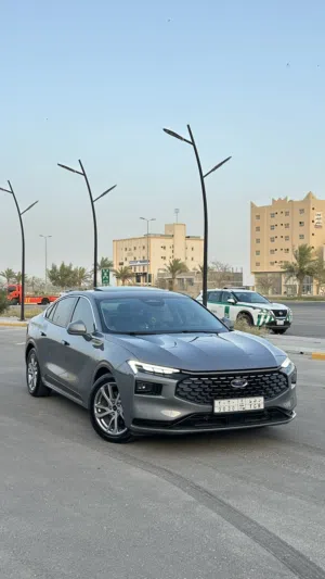 Used Ford Taurus in Al Hofuf