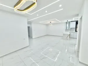 شقة للبيع  في الطيرة قرب مخبز نيشان