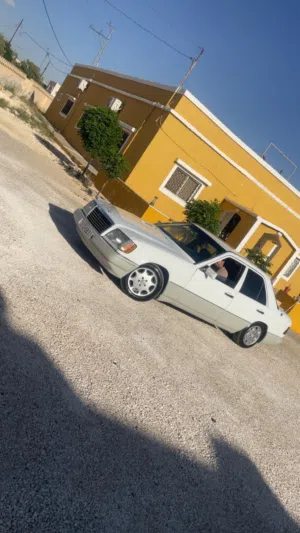 مارسيدس بطه E200