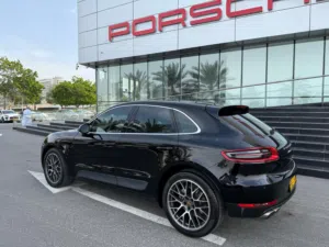 Used 2017 Porsche Macan S SUV for Sale with GCC Specs and Full Features - للبيع: بورش ماكان إس موديل
