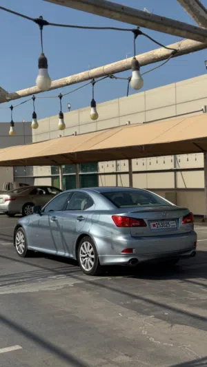 لكزس is300 موديل 2007 ماشي 270k