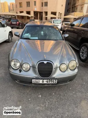 سيارة جاكور اس تيب موديل 2006