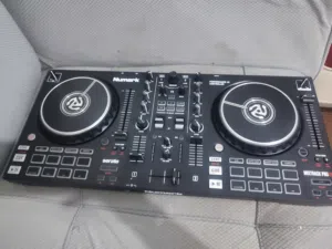 دي جى Numark Pro FX