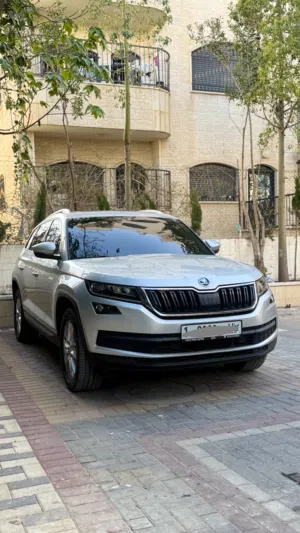 سكودا كوديك ولا غرام بويه اضفات فل الفل الفل ولا اضافة ناقص. اربع ب اربع بنزين