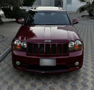 SRT8 2010جراند شيروكي