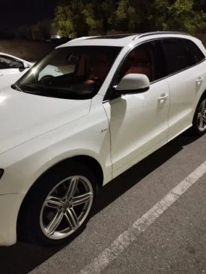 Audi Q5 SLine 2009 in Good condition.