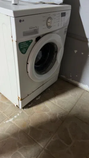 للبيع غسالهLG     كيلو   7    35 د