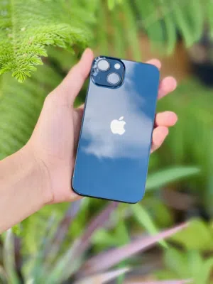 ايفون 13 العادي للبيع