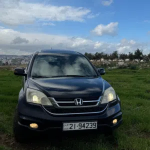 بائع 