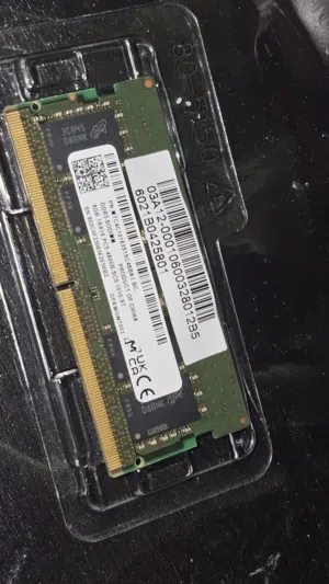 ram ddr 5 . 8gb