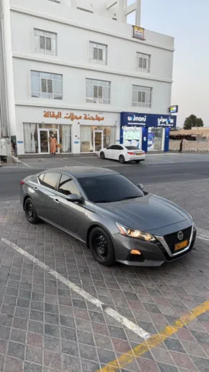 Used Nissan Altima in Muscat
