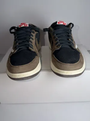 Air Jordan 1 Low OG SP x Travis Scott “Mocha”  حذاء Nike