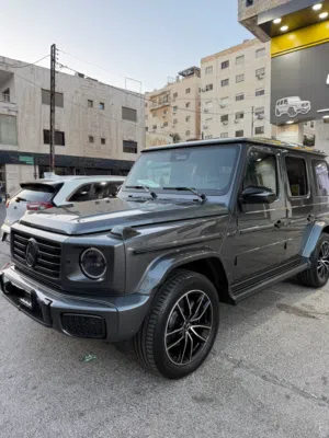 SUV Mercedes Benz in Amman