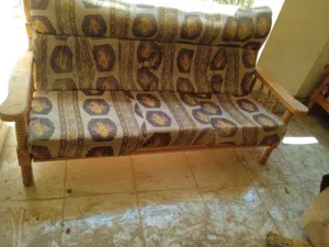 كنبه وكرسى اسيوطى بحاله جيده