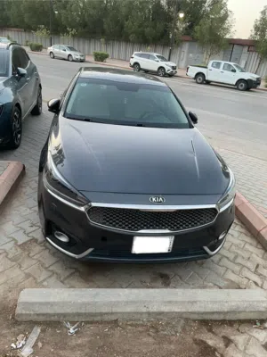 Used Kia Cadenza in Al Riyadh