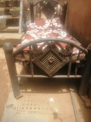 سراير حديد