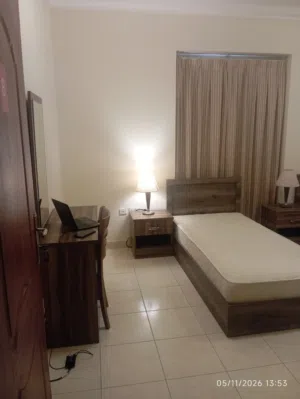 SHARED APPARTMENT, (ROOM FOR COUPLE/FEMALES AVAILABLE) in MANSOORA backside Holiday Villa backsid