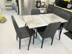 Dinning table With 4 Chairs
