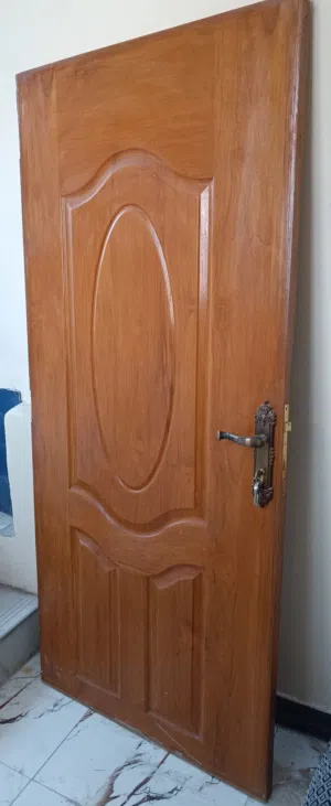 باب خشب للبيع