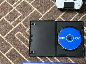 بلاستيشن 4 سليم مهكره للبيع