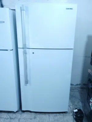 للبيع ثلاجه بحاله ممتازه استخدام خفيف ثلاجه ونسا 18 قدم حجم متوسط بحاله ممتازه معا التوصل التشغيل