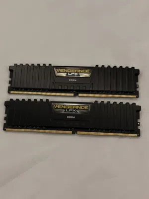 رام من كورسير 2X8GB 3000MHZ DDR4