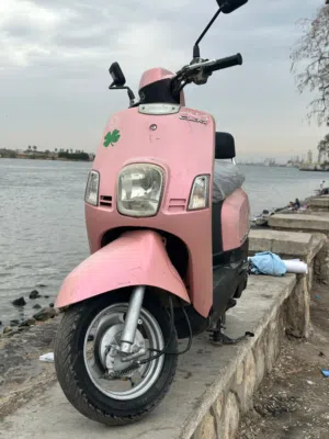 دراجه بوليس للبيع دراجه نضيفه  مكينه ما مفتوح الدراجه بيه فقط صوت بل مكينه رادله تفيس وزنجيل ويروح
