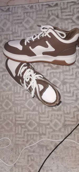 FASTION BRAND.  SIZE 44"